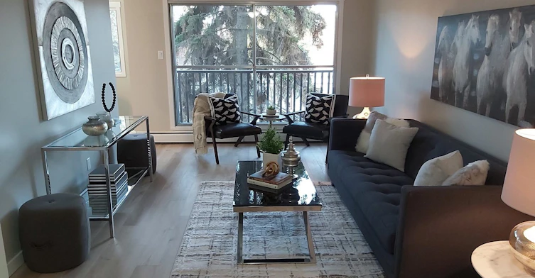 A21-4007 108th Street NW, Edmonton, AB, T6J 2L5