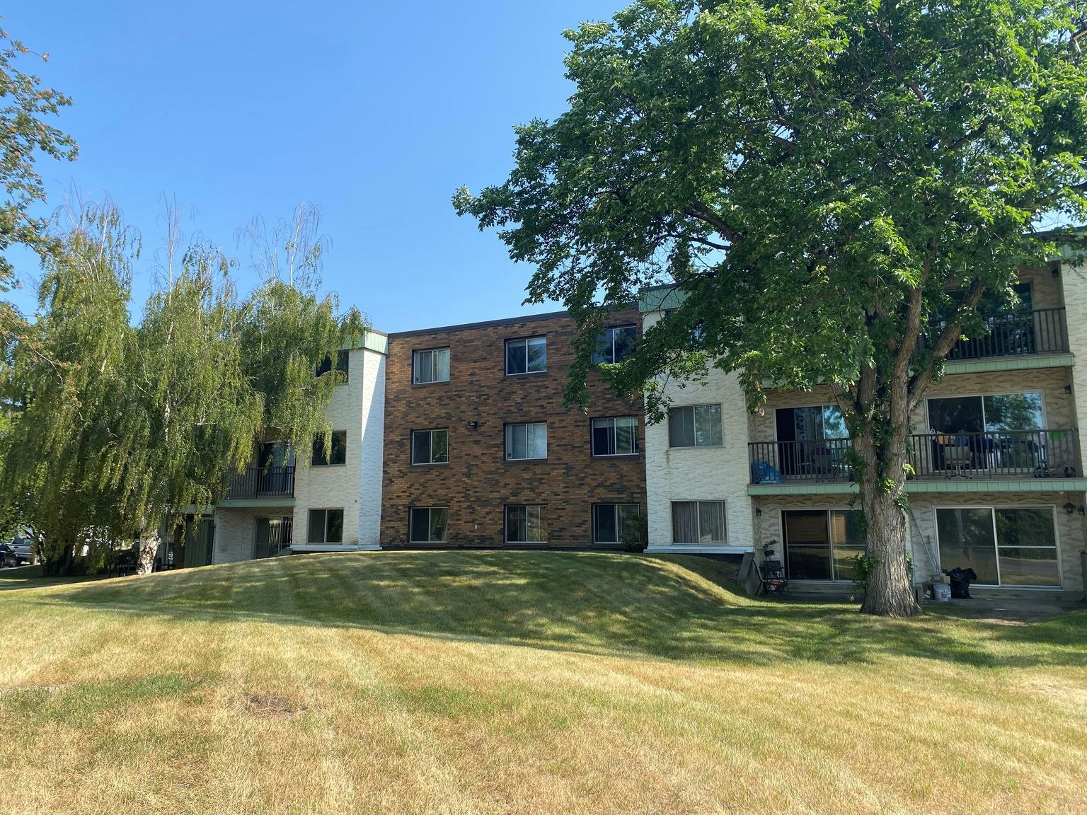 A42-4007 108th Street NW, Edmonton, AB, T6J 2L5 - 7