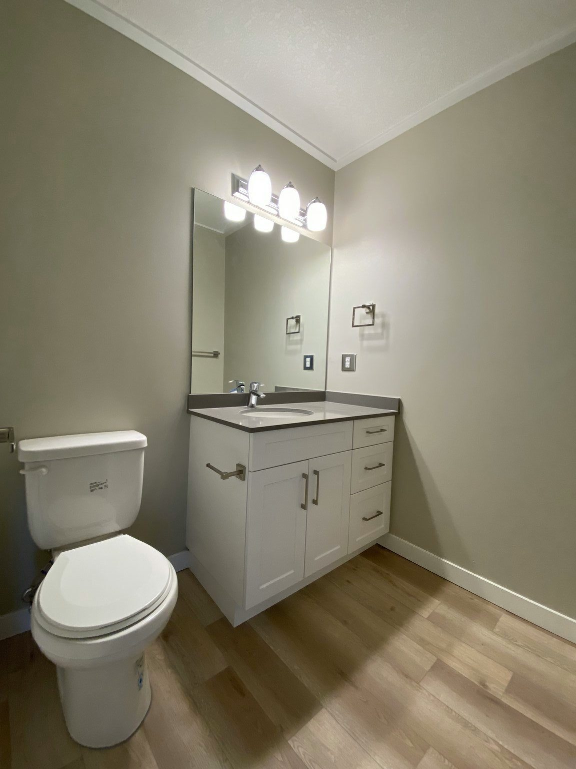 B48-4007 108th Street NW, Edmonton, AB, T6J 2L5 - 4