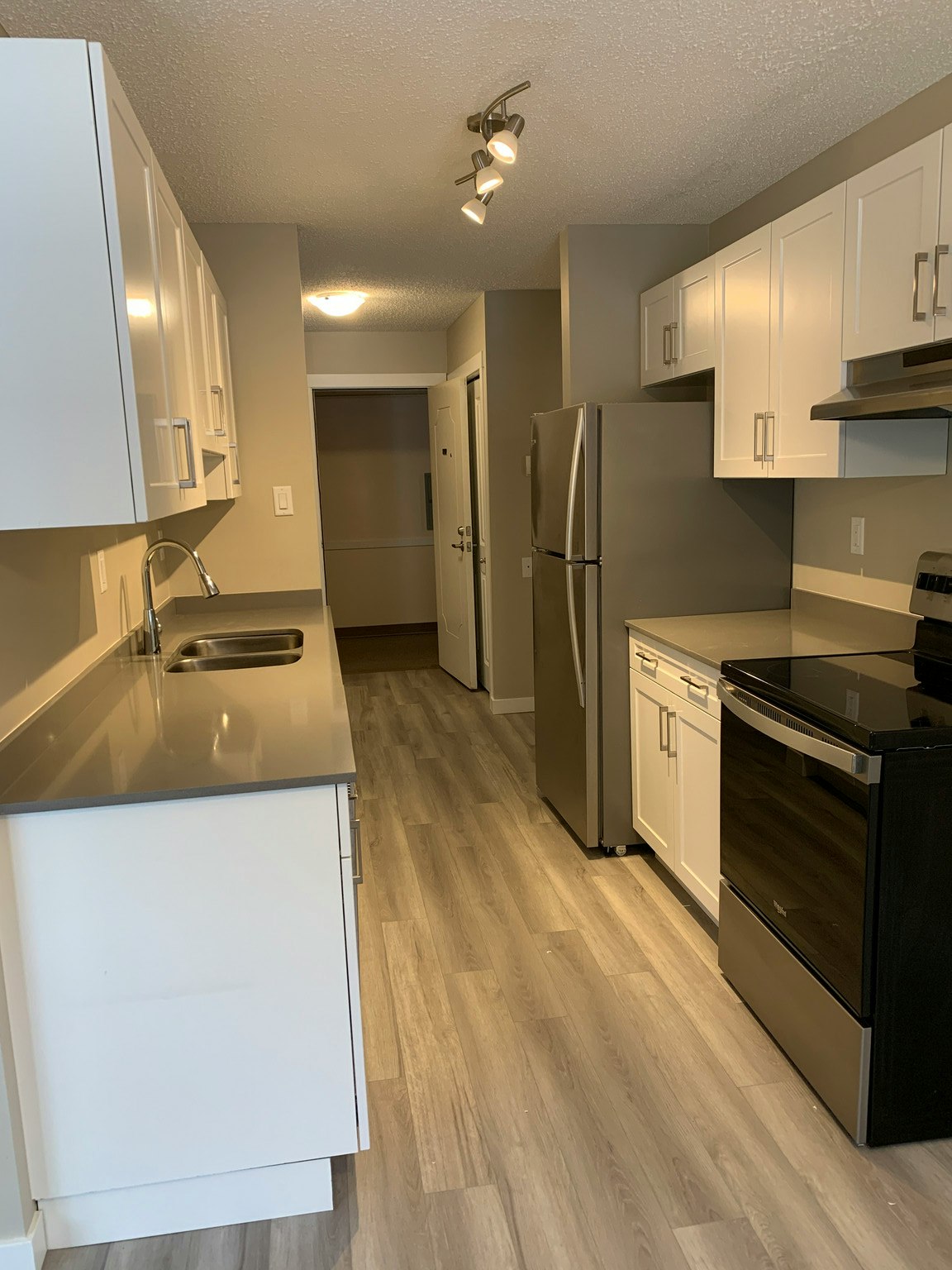 C120-4007 108th Street NW, Edmonton, AB, T6J 2L5 - 2