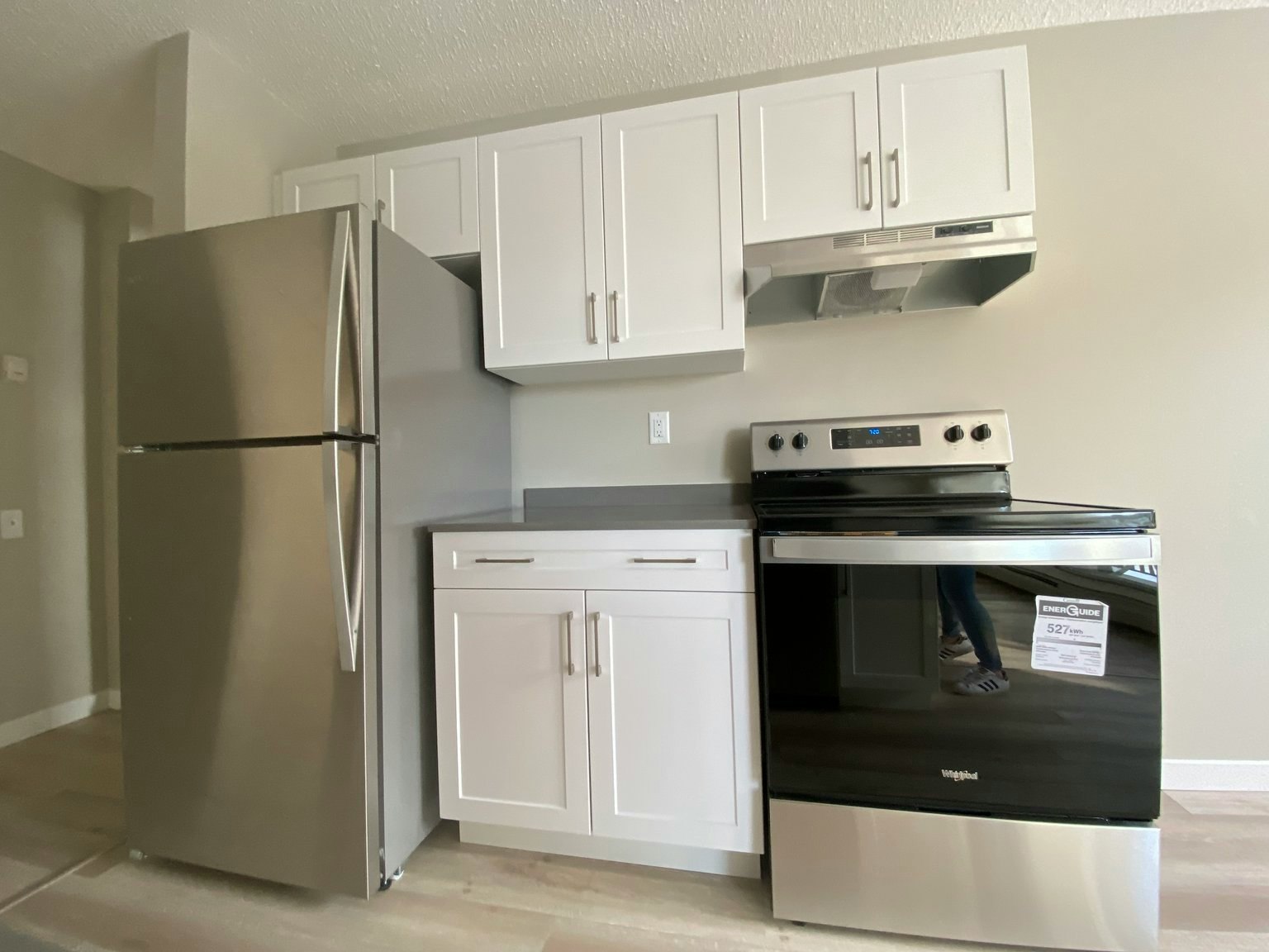 D146-4007 108th Street NW, Edmonton, AB, T6J 2L5 4