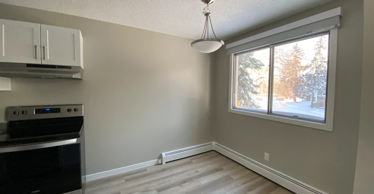D162-4007 108th Street NW, Edmonton, AB, T6J 2L5 - 2