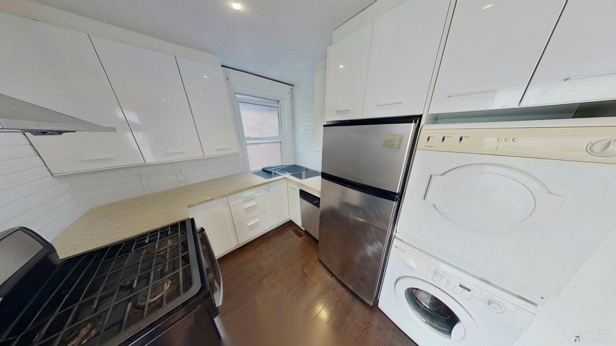 Apt 2-21 Rusholme Park Crescent, Toronto, ON, M6J 2E1 - 2