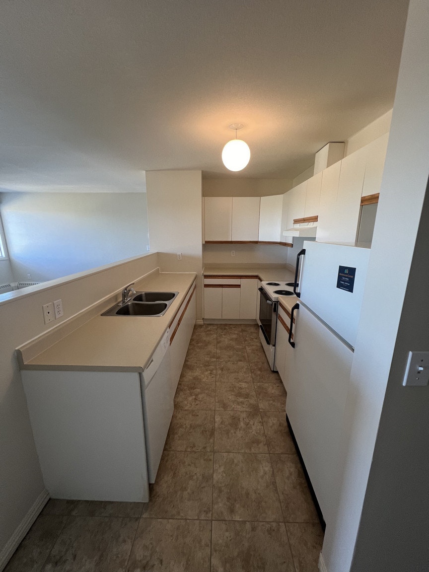201-5520 53 Street, Wetaskiwin, AB, T9A 1R6
