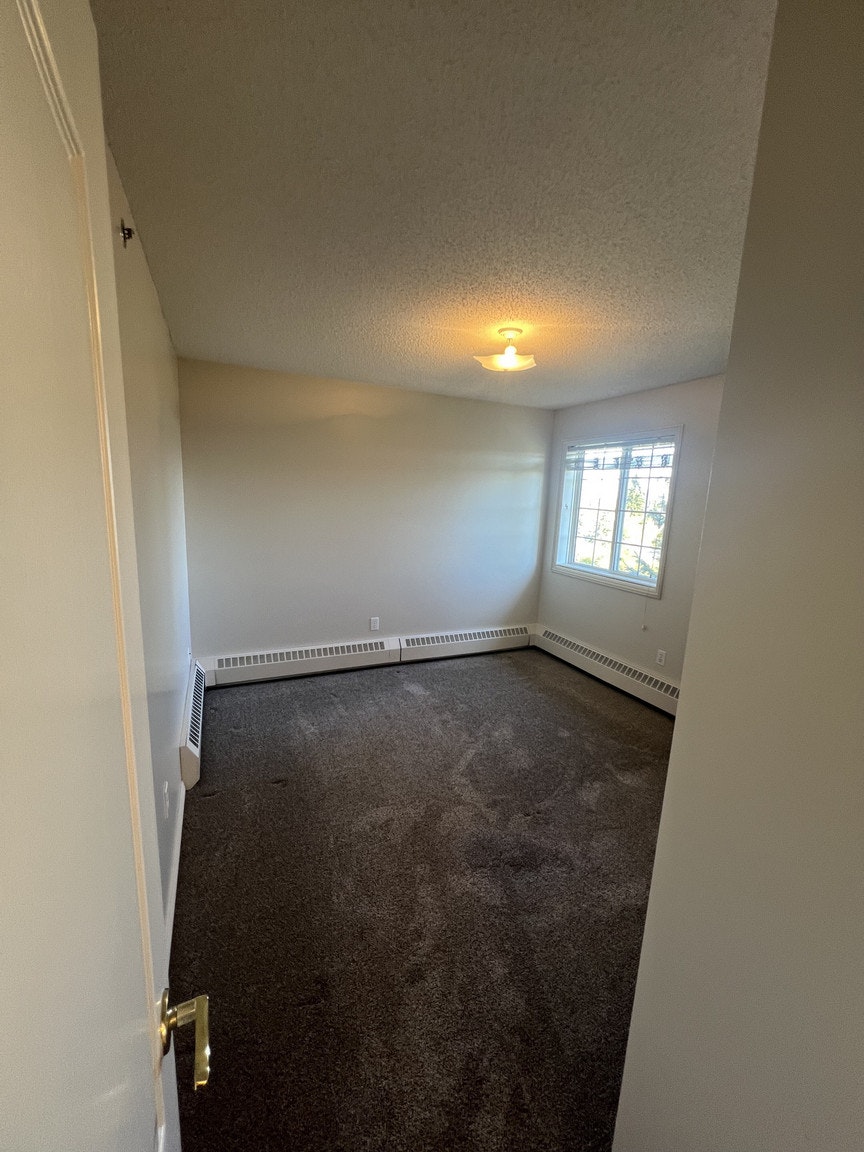 201-5520 53 Street, Wetaskiwin, AB, T9A 1R6 - 12