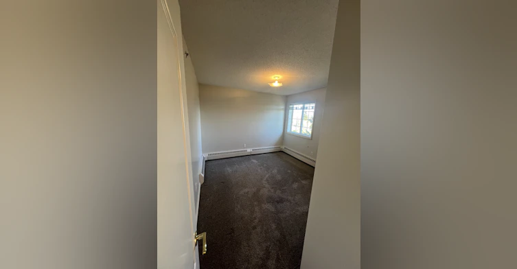 201-5520 53 Street, Wetaskiwin, AB, T9A 1R6 - 12