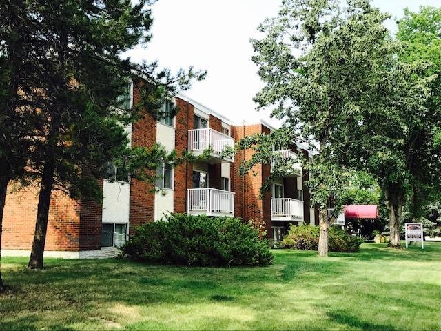 1-4024 114 Street, Edmonton, AB, T6J 1M6 - 5