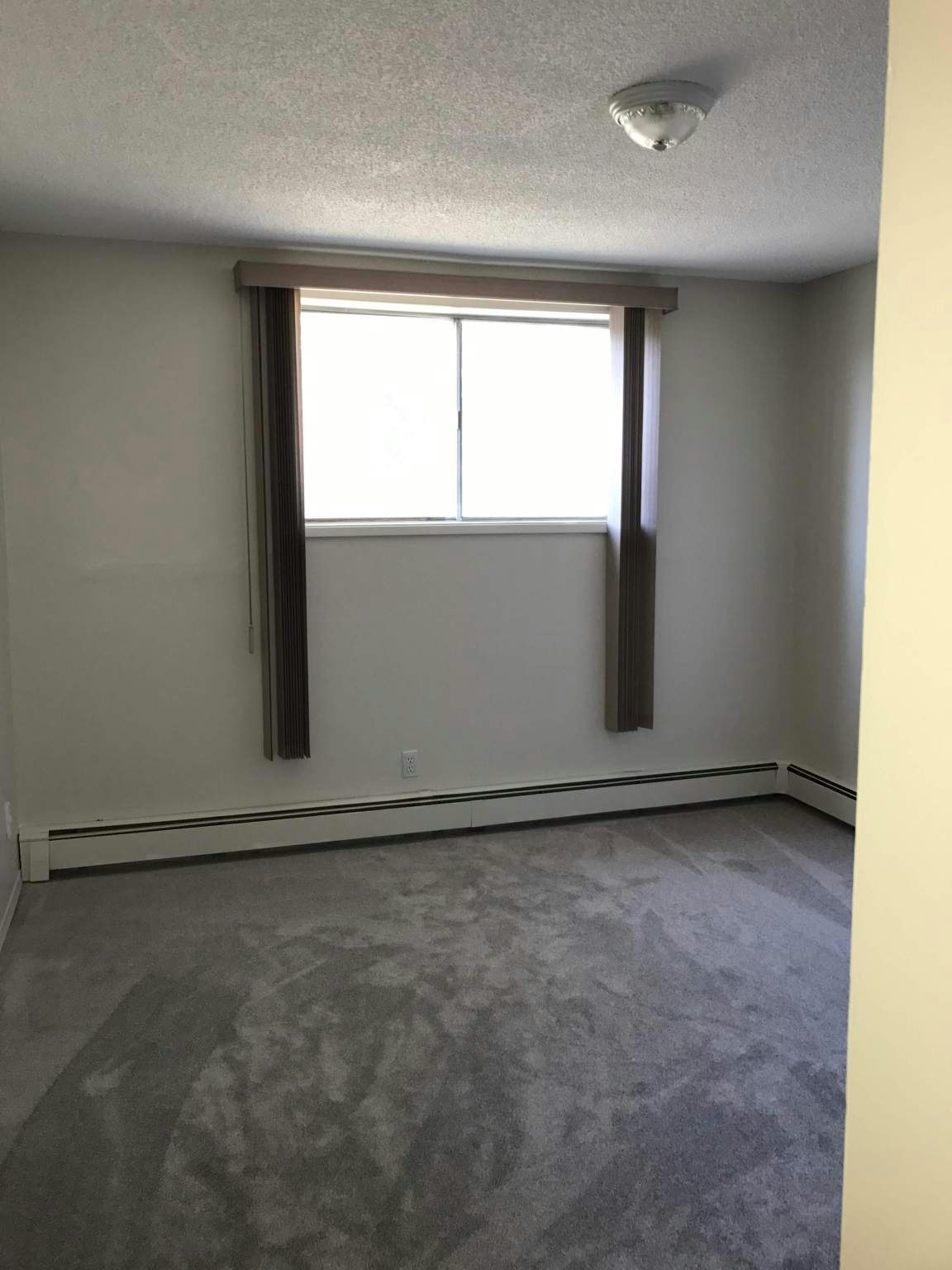 101-4024 114 Street, Edmonton, AB, T6J 1M6 - 4