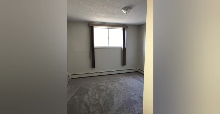 101-4024 114 Street, Edmonton, AB, T6J 1M6 - 4