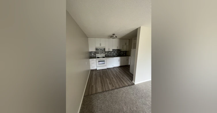 206-5730 52 Street, Wetaskiwin, AB, T9A 2W6 - 2