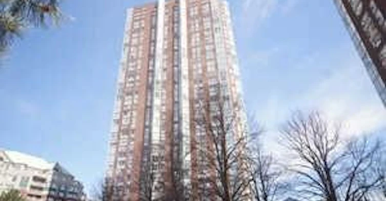 7 Concorde Place, Toronto, ON, M3C 3N4