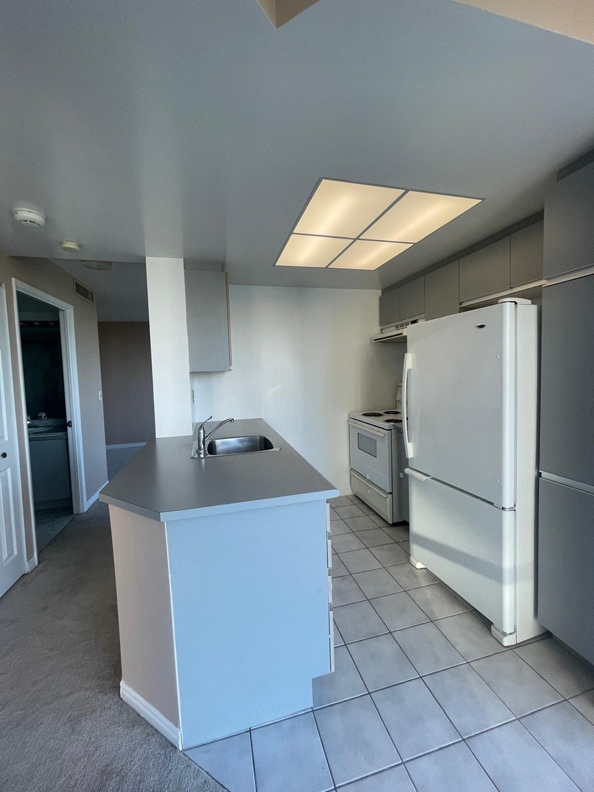 7 Concorde Place, Toronto, ON, M3C 3N4 - 6