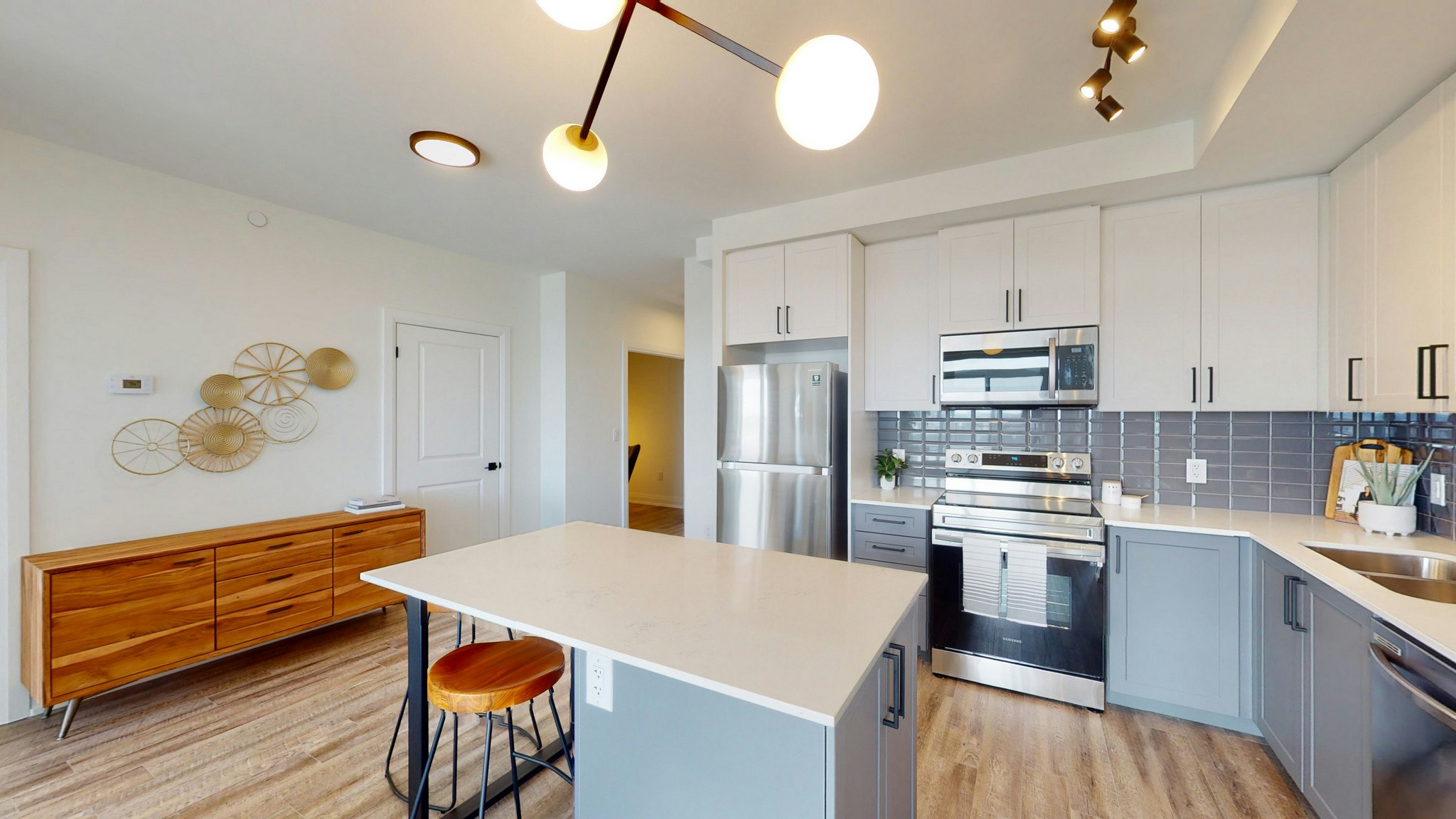 302-1102-120 Benton Street, Kitchener, ON, N2G 0C7 - 4