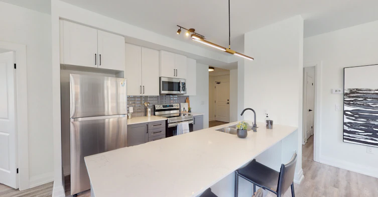 412-1112-120 Benton Street, Kitchener, ON, N2G 0C7 - 2