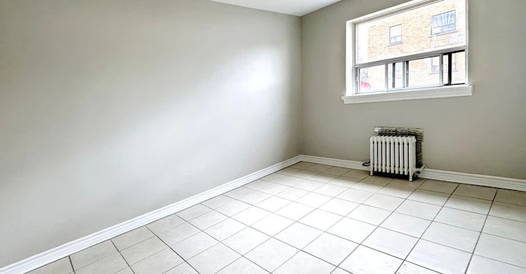 923 Wilson Avenue, Toronto, ON, M3K 1E9 - 4