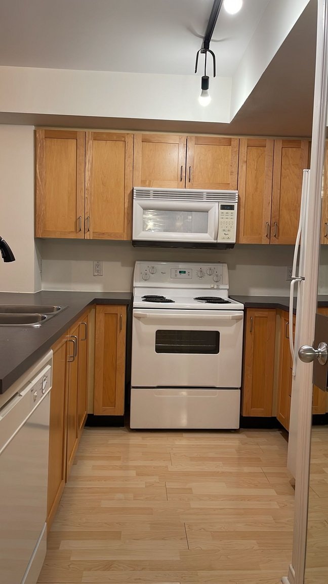 TH27-208 Niagara Street West, Toronto, ON, M6J 2L3 - 3