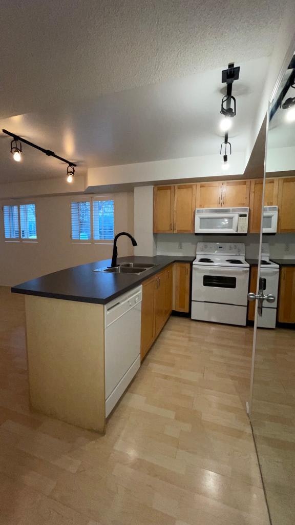 TH27-208 Niagara Street West, Toronto, ON, M6J 2L3 - 8