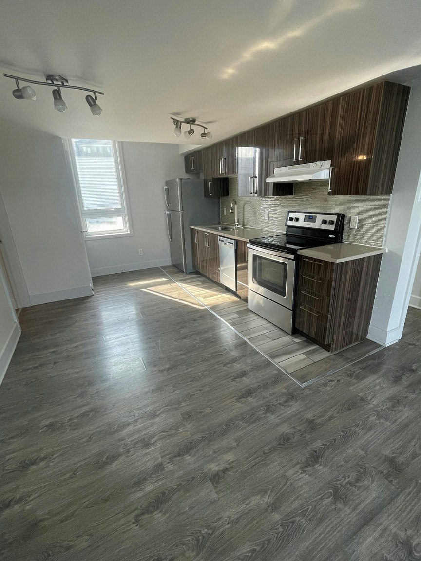 506-3405 Benny, Montréal, QC, H4B 0A4