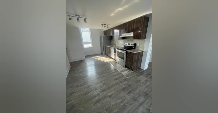 506-3405 Benny, Montréal, QC, H4B 0A4