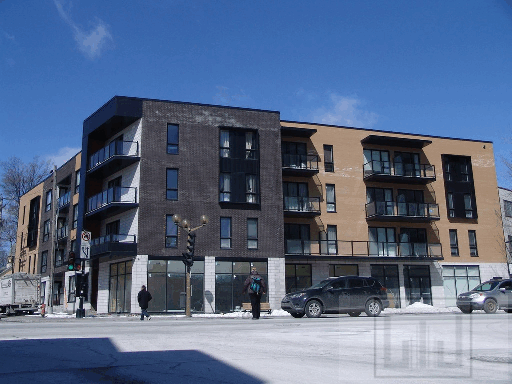 3405 Benny, Montréal, QC, H4B 0A4 - 3