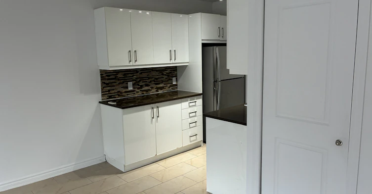 5285 Beaconsfield, Montréal, QC, H3X 2G9 - 2