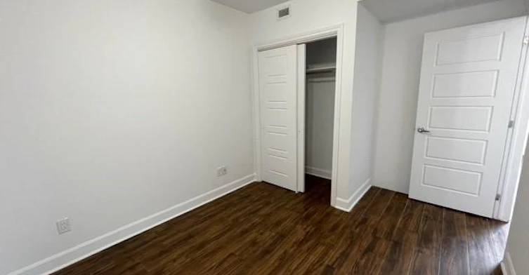 211-7070 Cote Saint Luc Road, Côte-Saint-Luc, QC, H4V 1J4 - 9