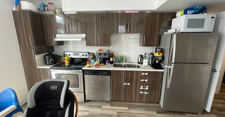 211-7070 Cote Saint Luc Road, Côte-Saint-Luc, QC, H4V 1J4