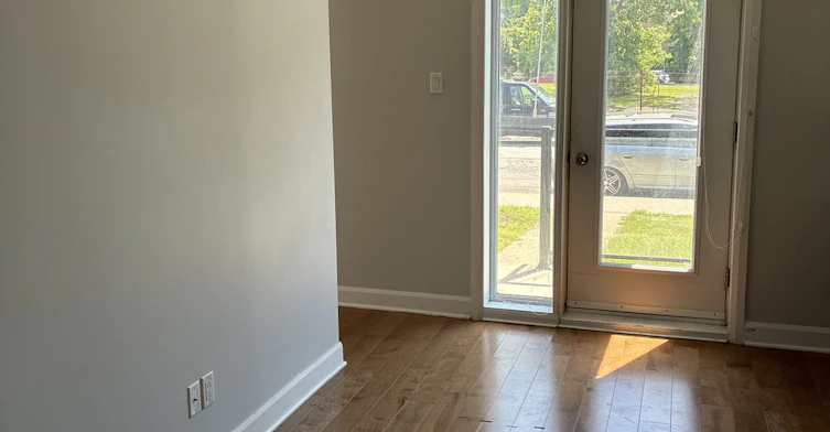 110-7070 Cote Saint Luc Road, Montréal, QC, H4V 1J4 - 6