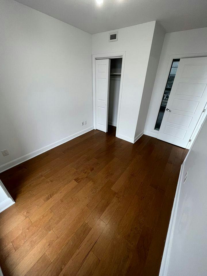 7070 Cote Saint Luc Road, Montréal, QC, H4V 1J4 - 6