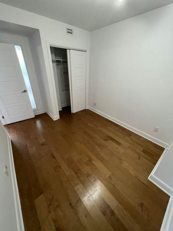 7070 Cote Saint Luc Road, Montréal, QC, H4V 1J4 - 7