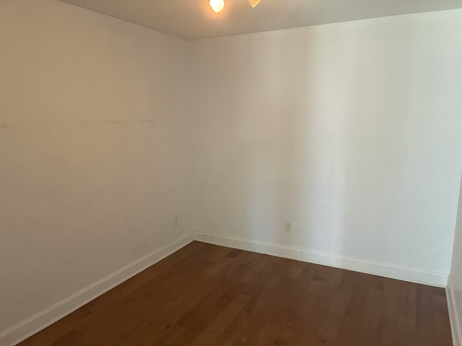 105-7070 Cote Saint Luc Road, Montréal, QC, H4V 1J4 - 7