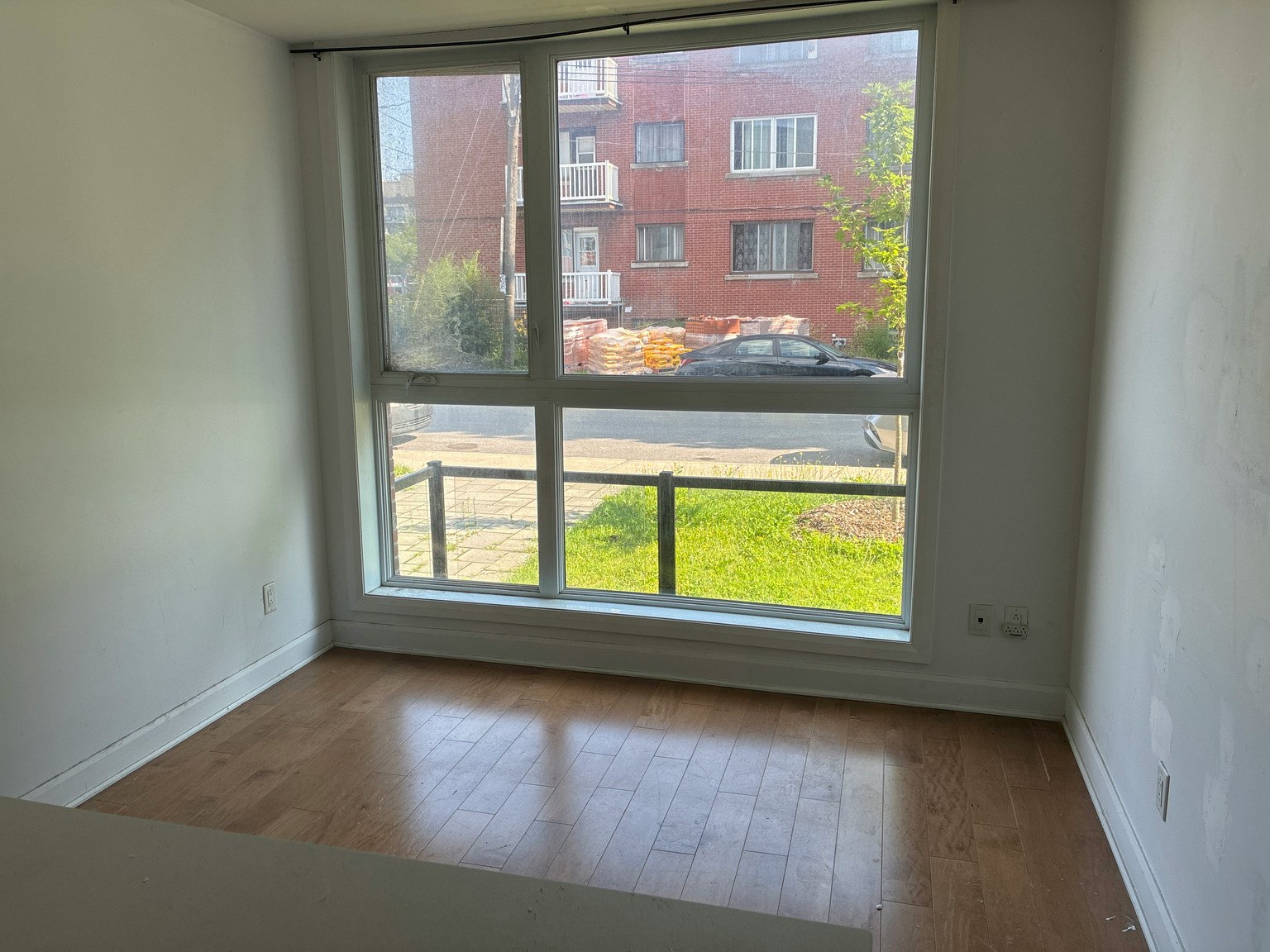 105-7070 Cote Saint Luc Road, Montréal, QC, H4V 1J4 - 3