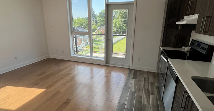 311-7070 Cote Saint Luc Road, Montréal, QC, H4V 1J4 - 3