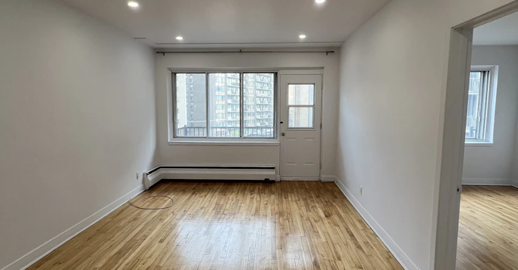 506-5475 Westminster, Côte-Saint-Luc, QC, H4X 2A4 - 2