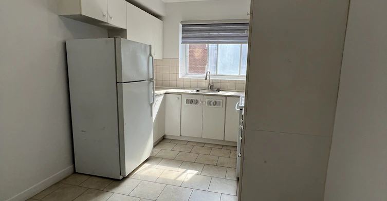 304-5475 Westminster, Côte-Saint-Luc, QC, H4X 2A4 - 5