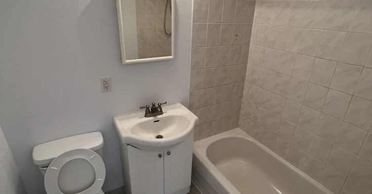 208-5475 Westminster, Côte-Saint-Luc, QC, H4X 2A4 - 12
