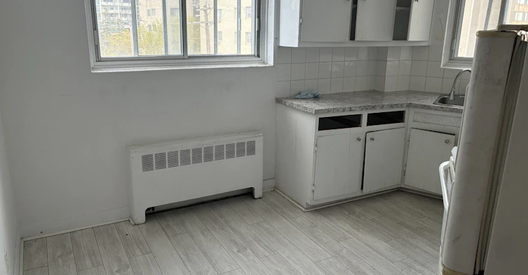 402-5475 Westminster, Côte-Saint-Luc, QC, H4X 2A4 - 4