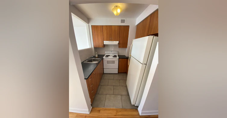 409-5475 Westminster, Côte-Saint-Luc, QC, H4X 2A4
