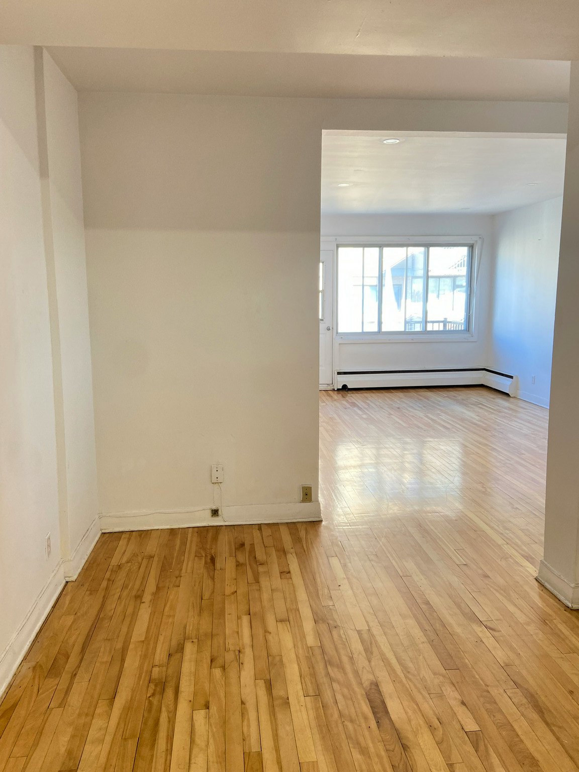 603-5475 Westminster, Côte-Saint-Luc, QC, H4X 2A4 - 2