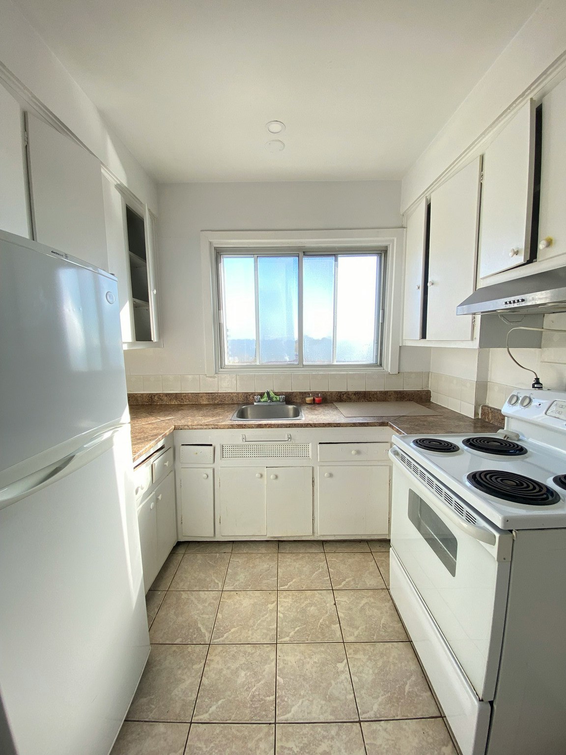 603-5475 Westminster, Côte-Saint-Luc, QC, H4X 2A4