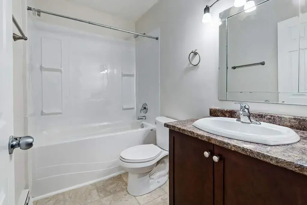 02-1601 Broad Street, Regina, SK, S4P 1X3 - 5