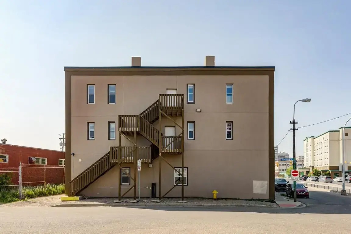 02-1601 Broad Street, Regina, SK, S4P 1X3 - 10