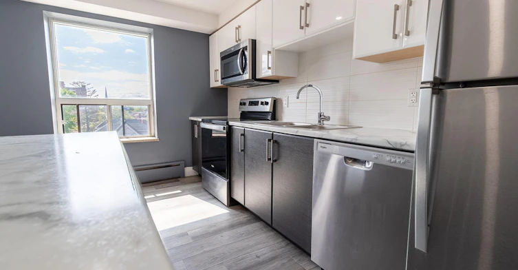 99 Church Street, St. Catharines, ON, L2R 3C9 - 2