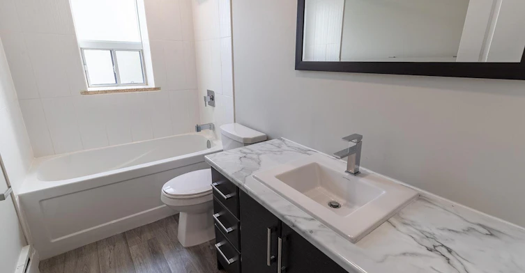 99 Church Street, St. Catharines, ON, L2R 3C9 - 4