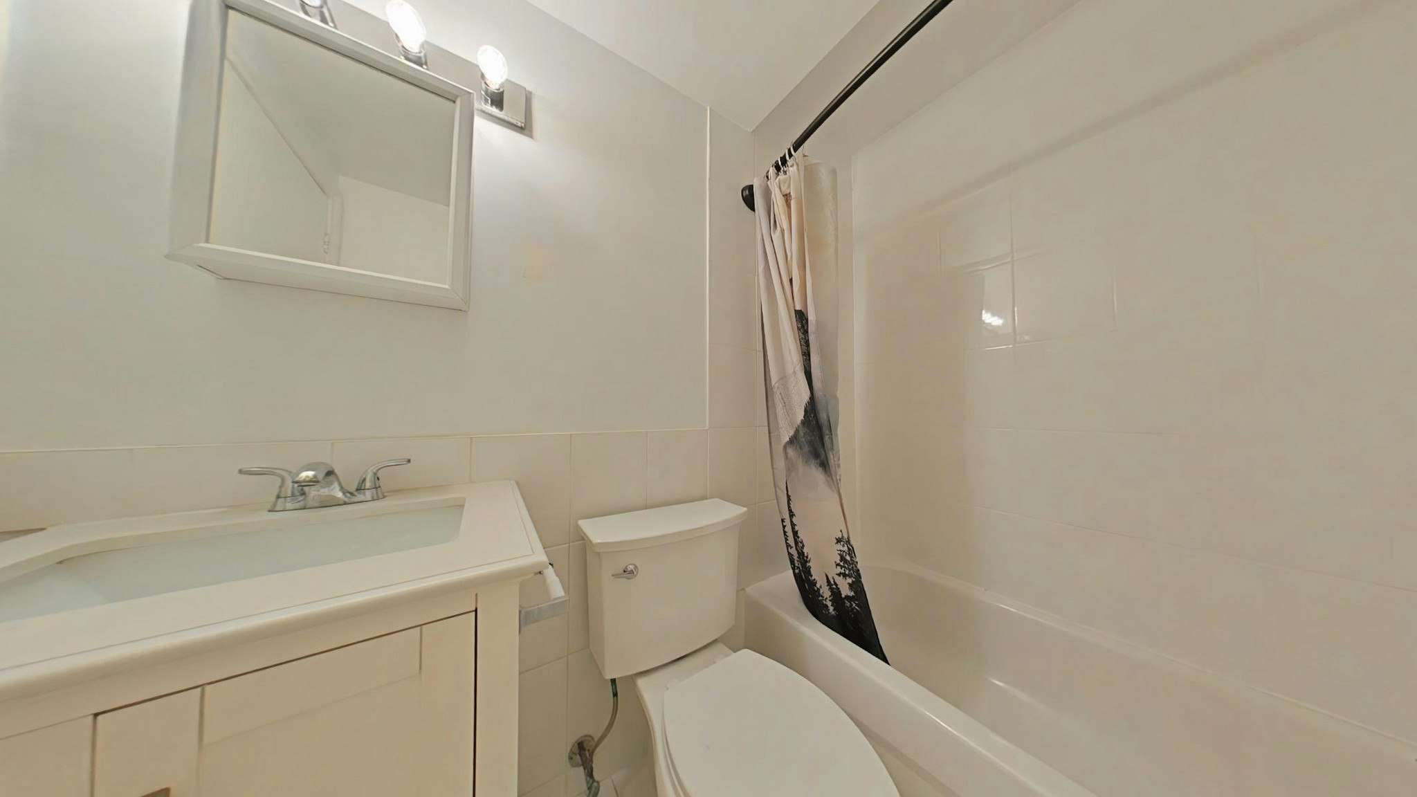 2-998 Queen Street East, Toronto, ON, M4M 1K1 - 5
