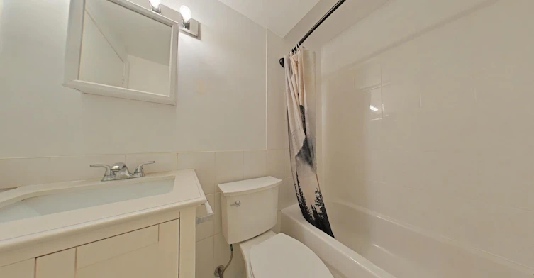 2-998 Queen Street East, Toronto, ON, M4M 1K1 - 5