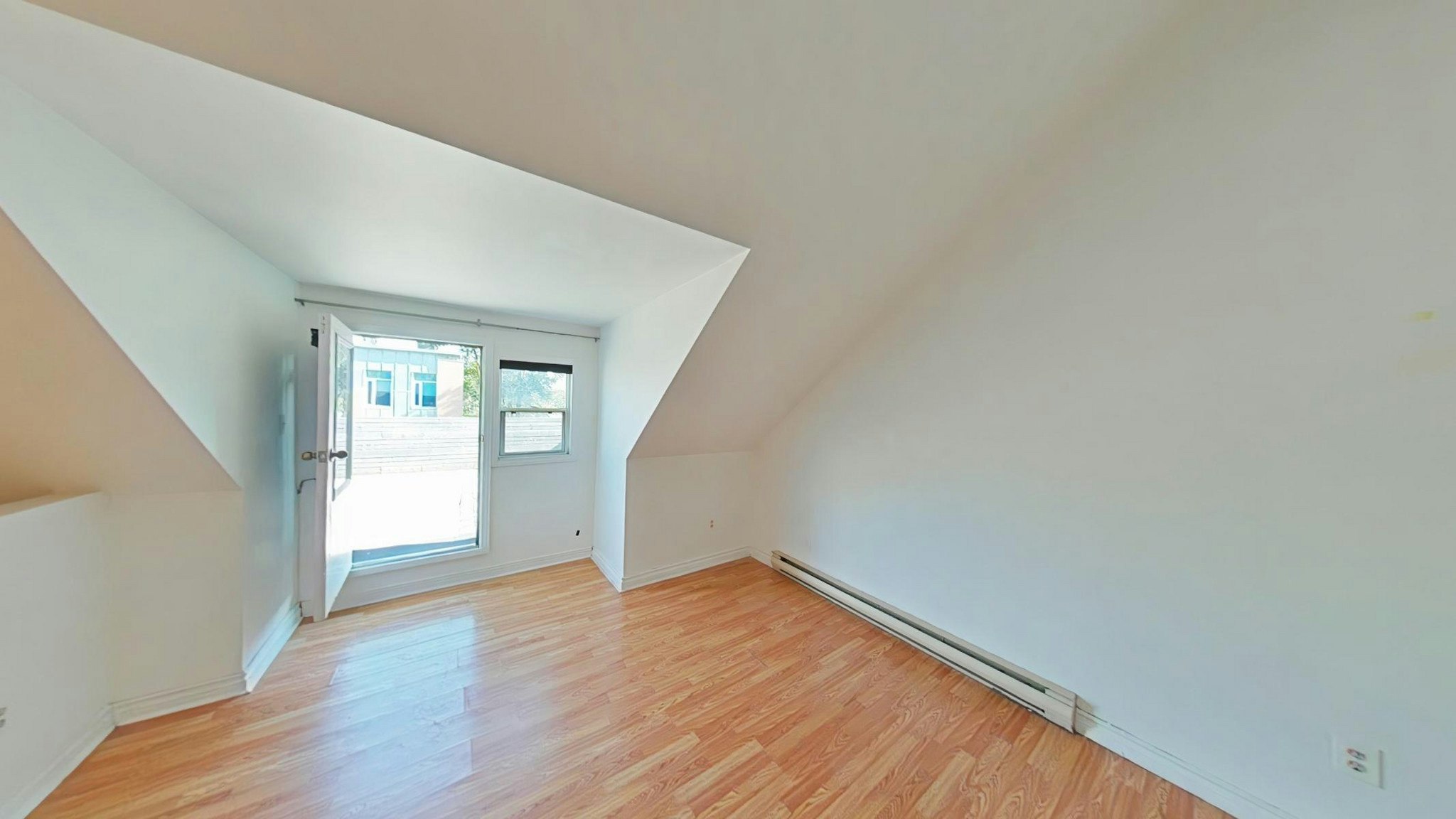 2-998 Queen Street East, Toronto, ON, M4M 1K1 - 11