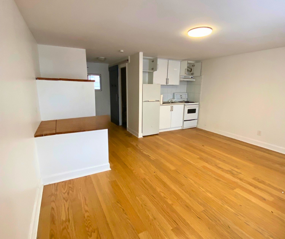2-998 Queen Street East, Toronto, ON, M4M 1K1 - 7