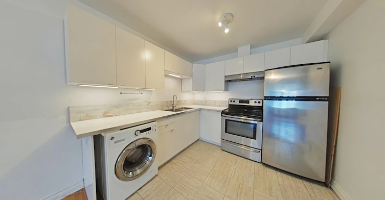 5-998 Queen Street East, Toronto, ON, M4M 1K1 - 8