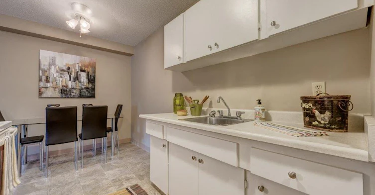C123-1903 8th Avenue NE, Calgary, AB, T2E 0T3 - 8